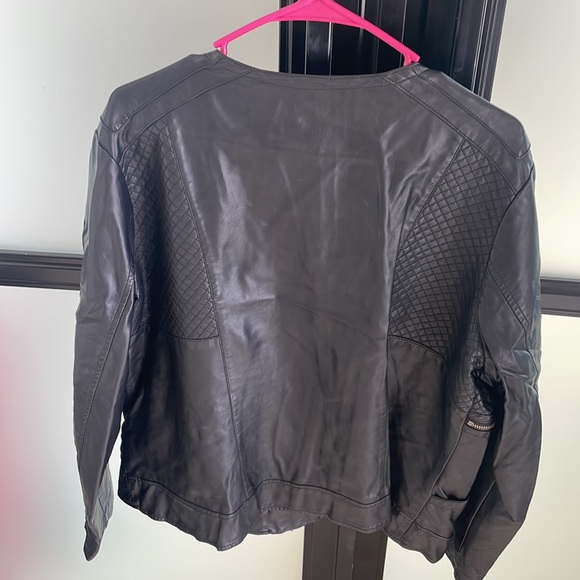 Beautiful moto-style black jacket - Picture 4 of 6